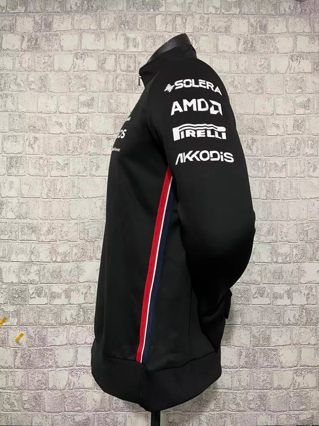 Mercedes Black Formula One Quarter Zip 21/22