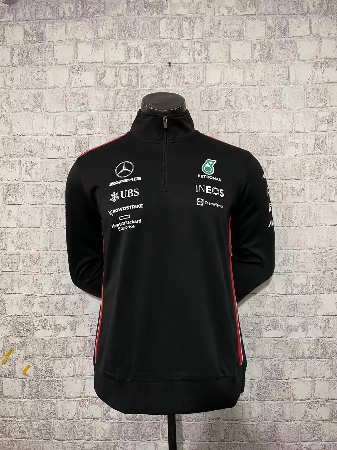 Mercedes Black Formula One Quarter Zip 21/22